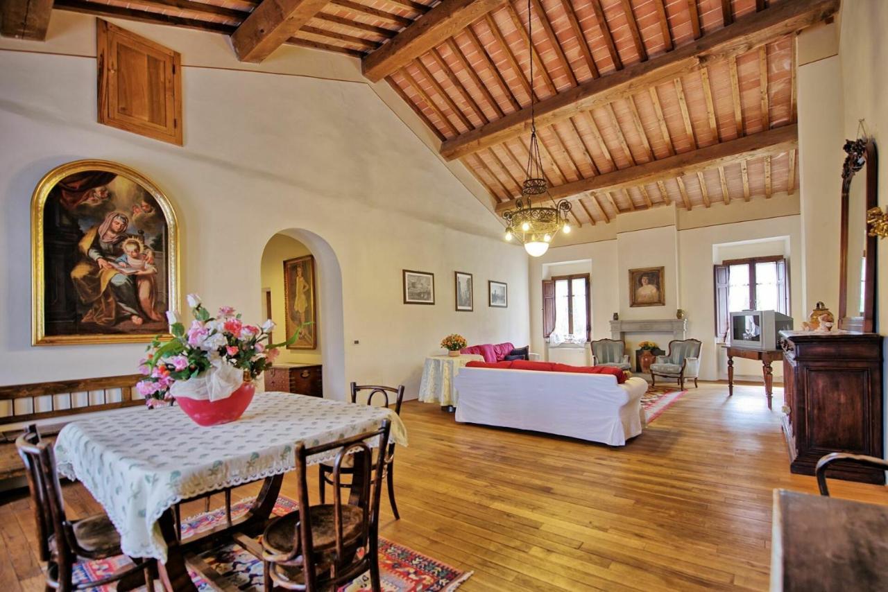 Villa Capolona By Posarellivillas Calbenzano Екстериор снимка