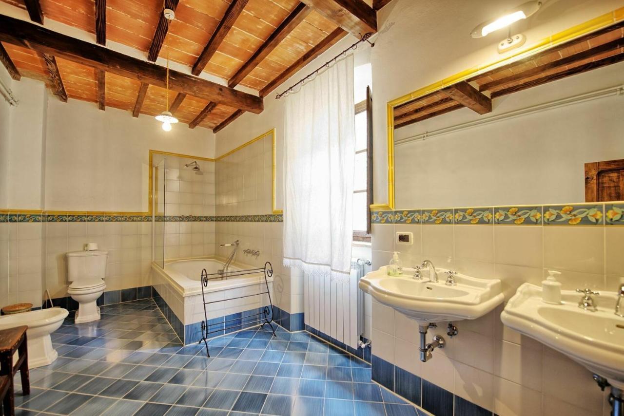 Villa Capolona By Posarellivillas Calbenzano Екстериор снимка